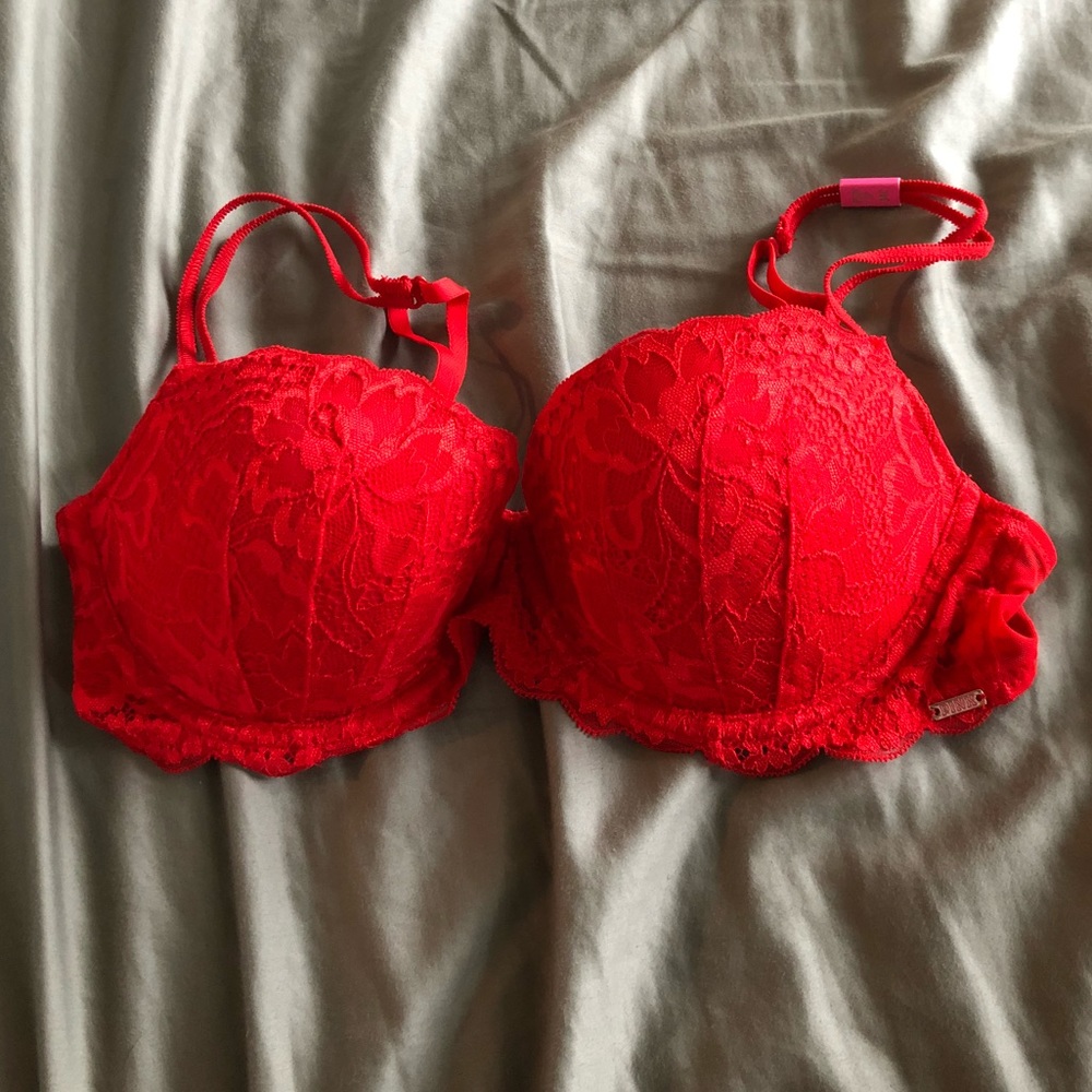 Victoria Secret Pink Date Push Up Bra